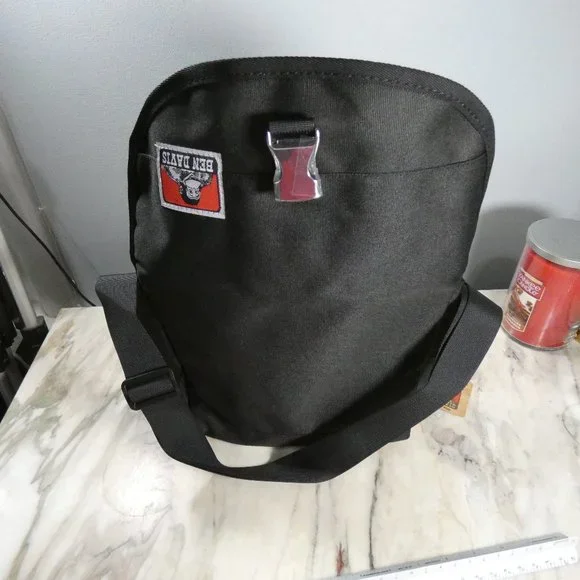 lululemon belt bag in black Everywhere Bag, (LU9B78S) : Sports & Outdoors while the zippered pockets JanSport Big Student Cargo 019 Size:Extra Small